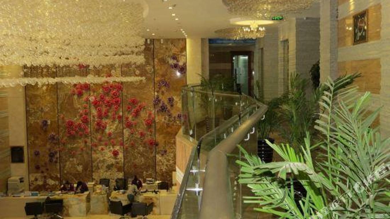 Dragon Apostles Hotel