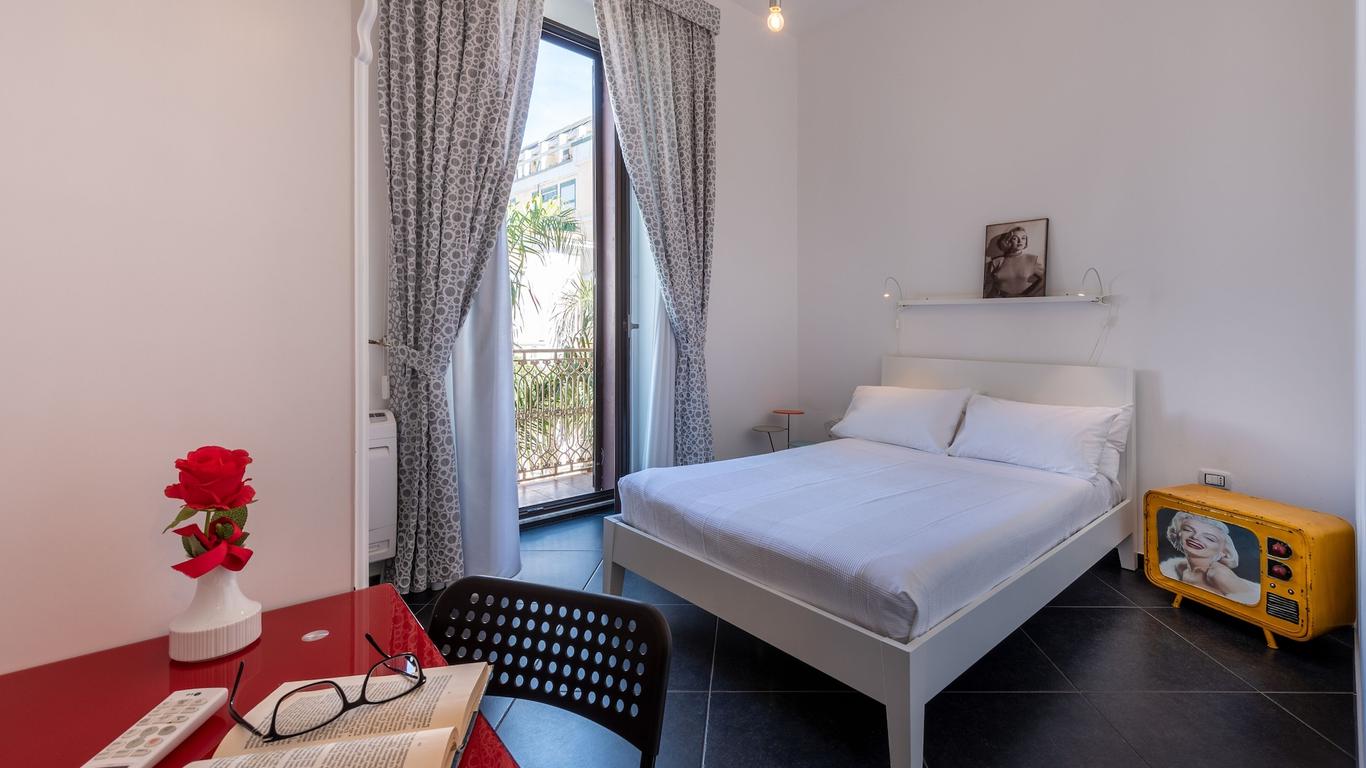 Maria Vittoria Charming Rooms and Apartments