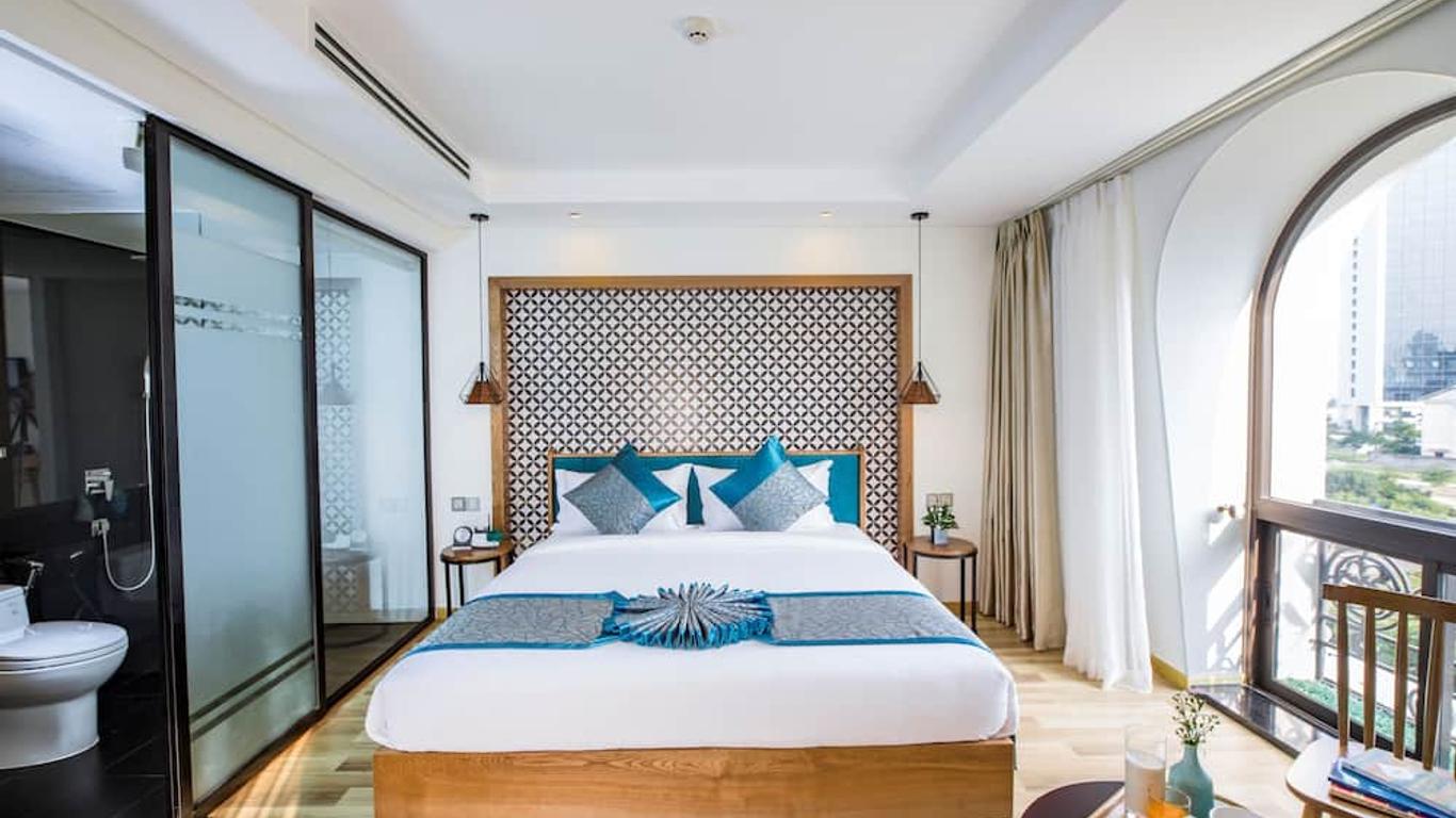 Brilliant Majestic Hotel