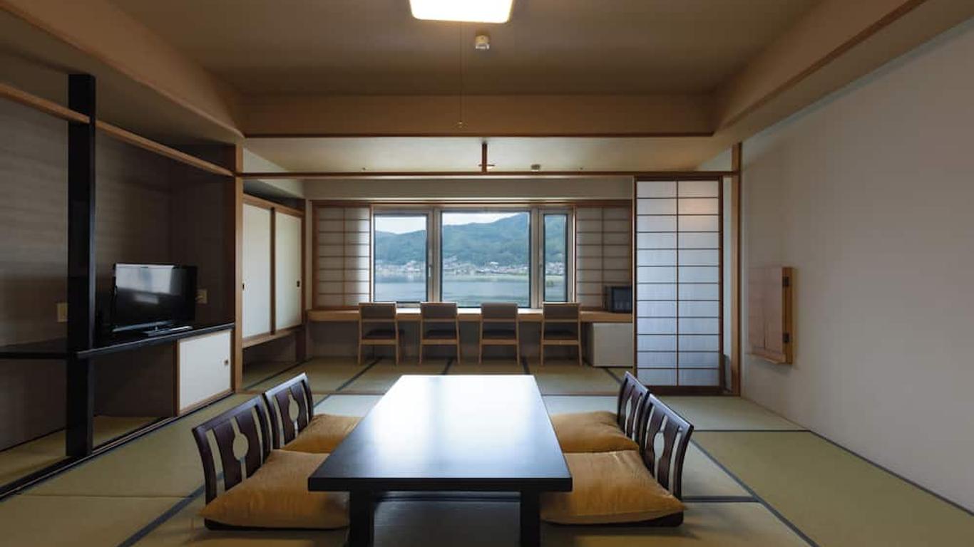 Rako Hananoi Hotel