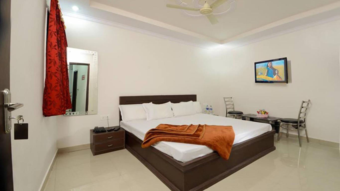 Hotel Raj Paradise