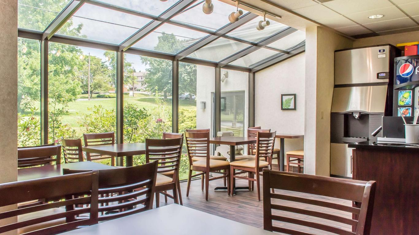 Sleep Inn & Suites of Lancaster County