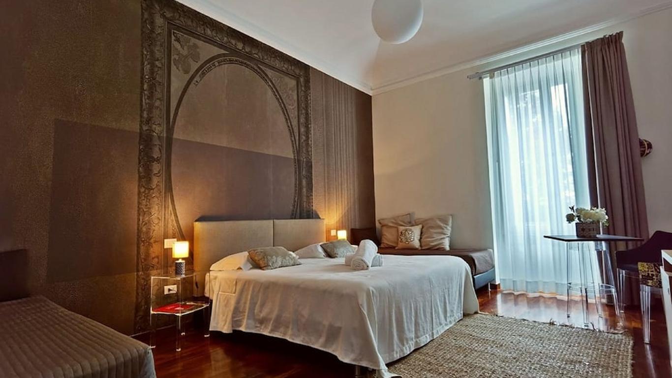 Artistic Charming House