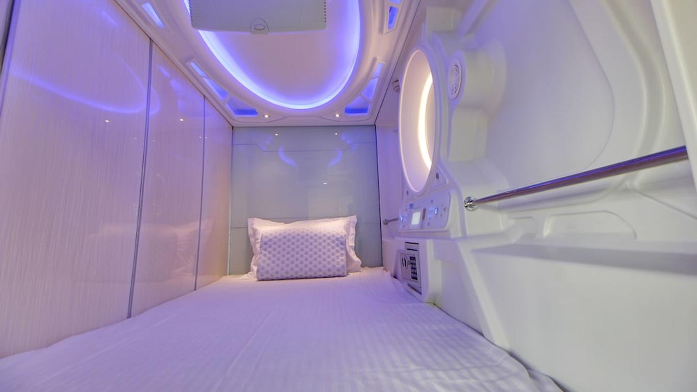Hotel Astropods Airport, Mumbai