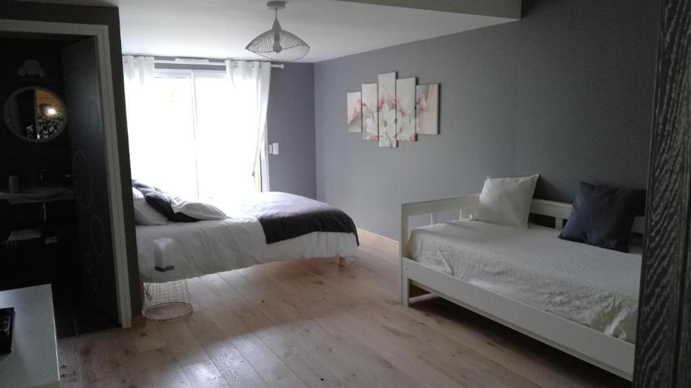 Chambres D'hotes Nature Et Bois Bed And