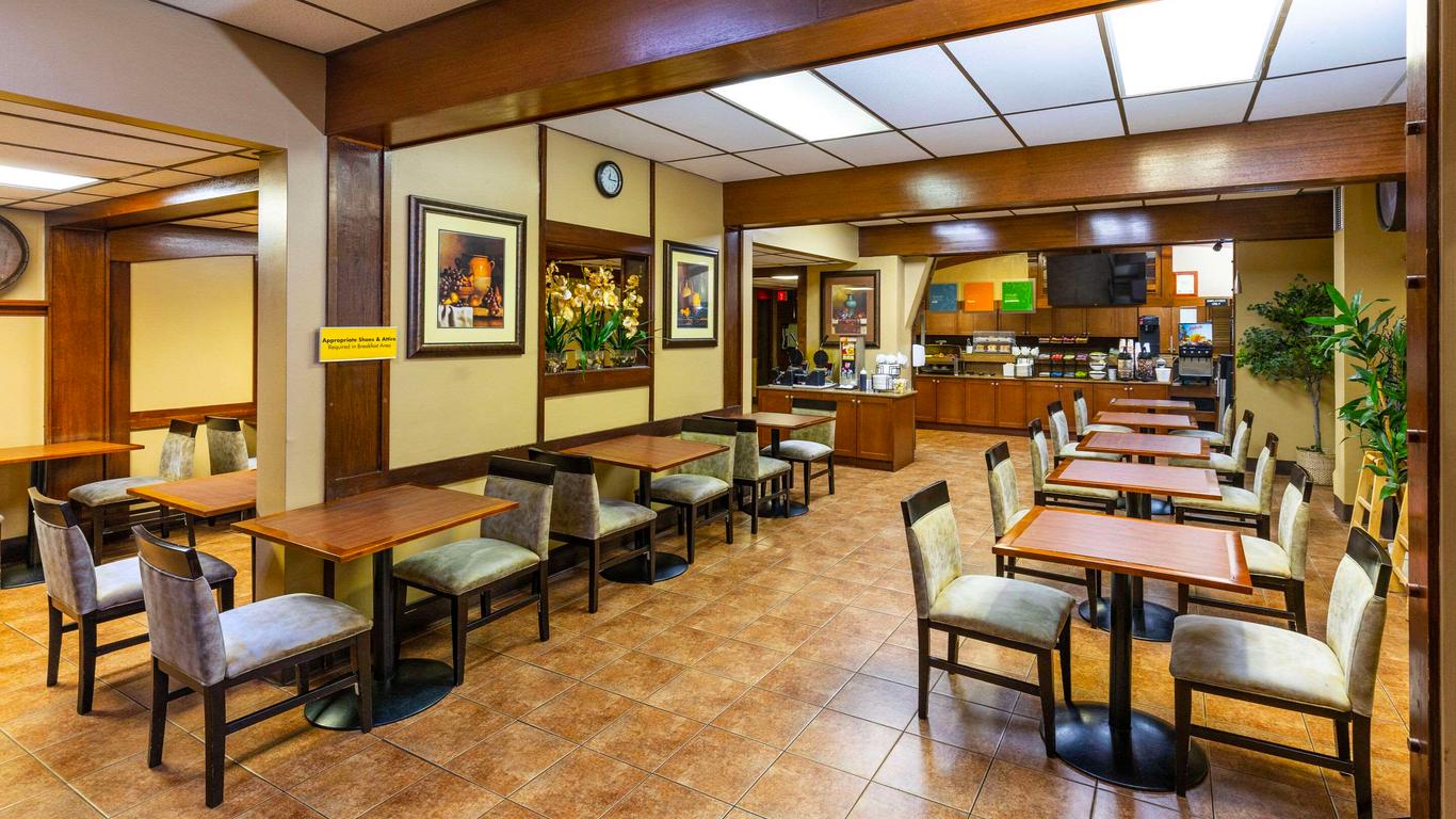 Comfort Inn & Suites