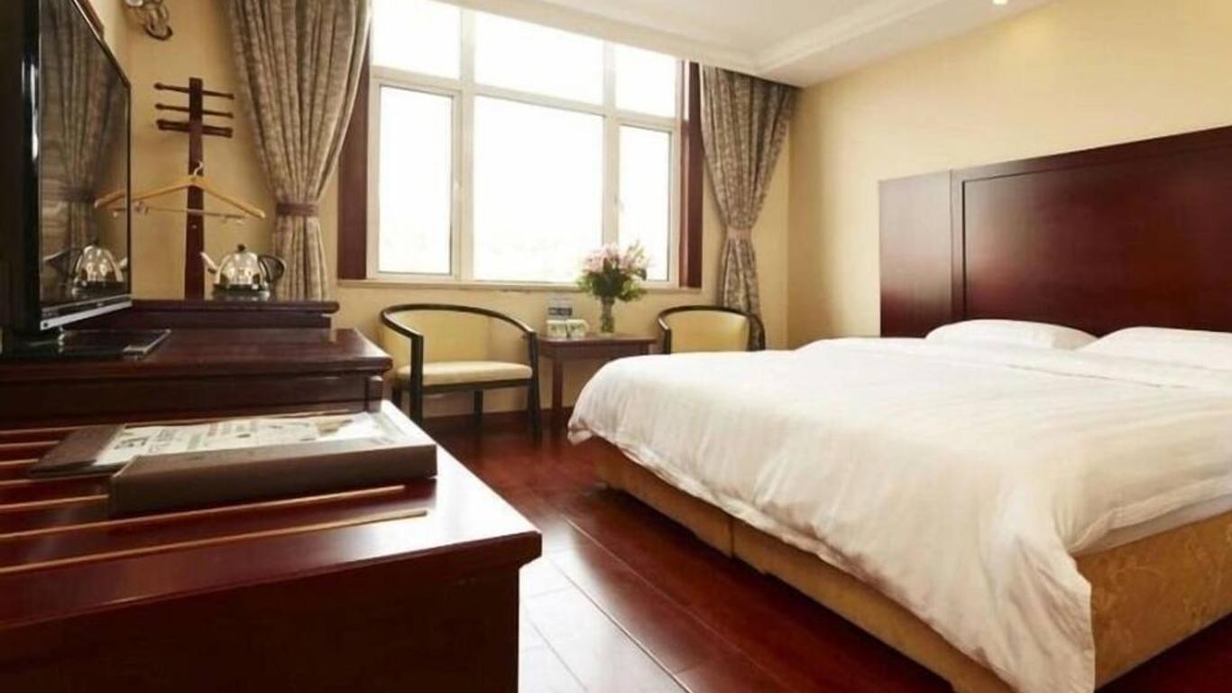 Greentree Inn Suzhou Kunshan Bacheng Town Hubin North Road Business Hotel