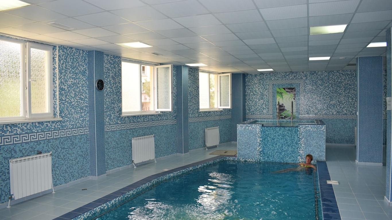 Druzhba Hotel