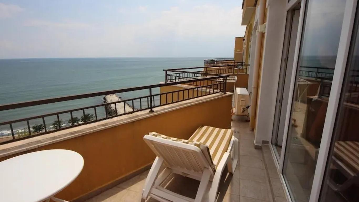 Midia Grand Resort