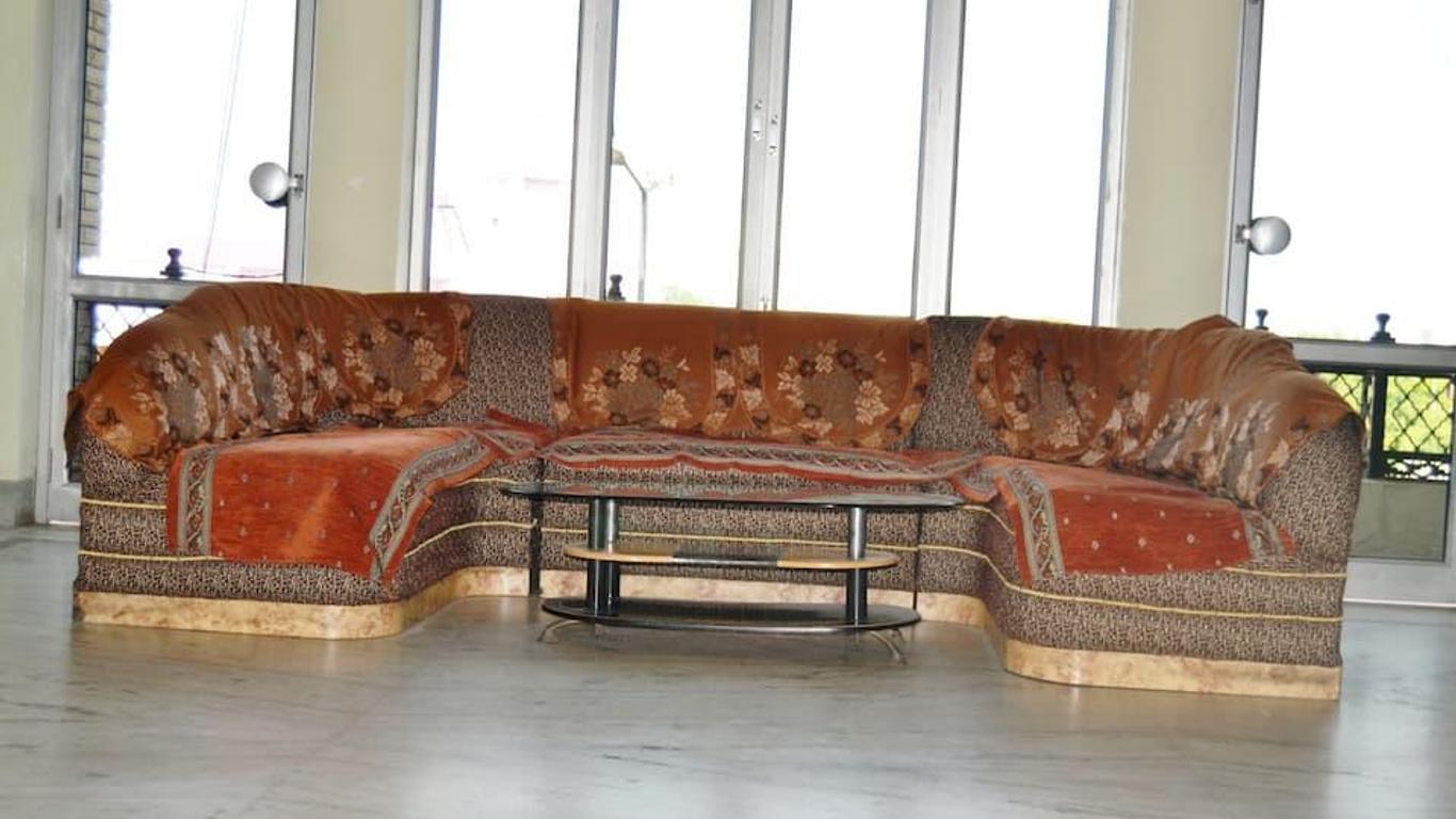 Raghav Hotel