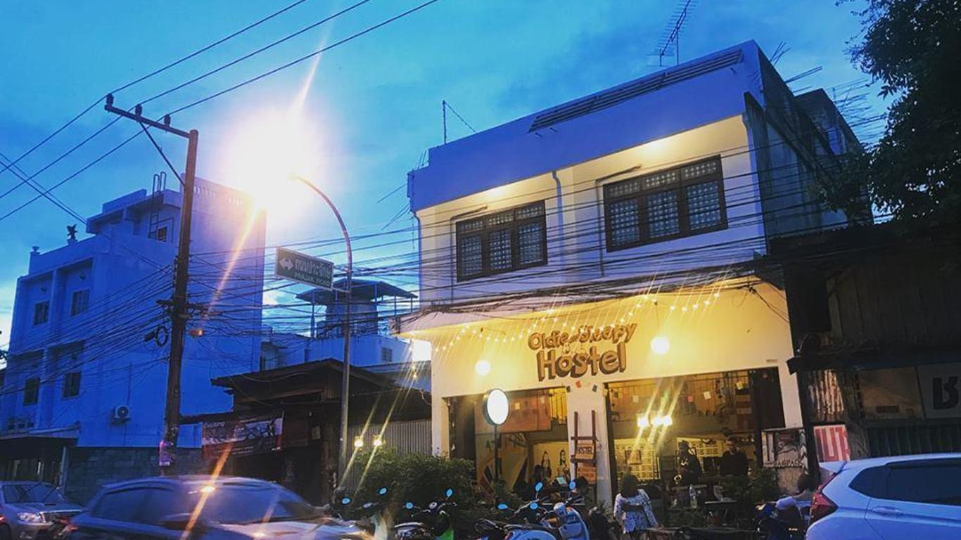 Oldie And Sleepy Hostel
