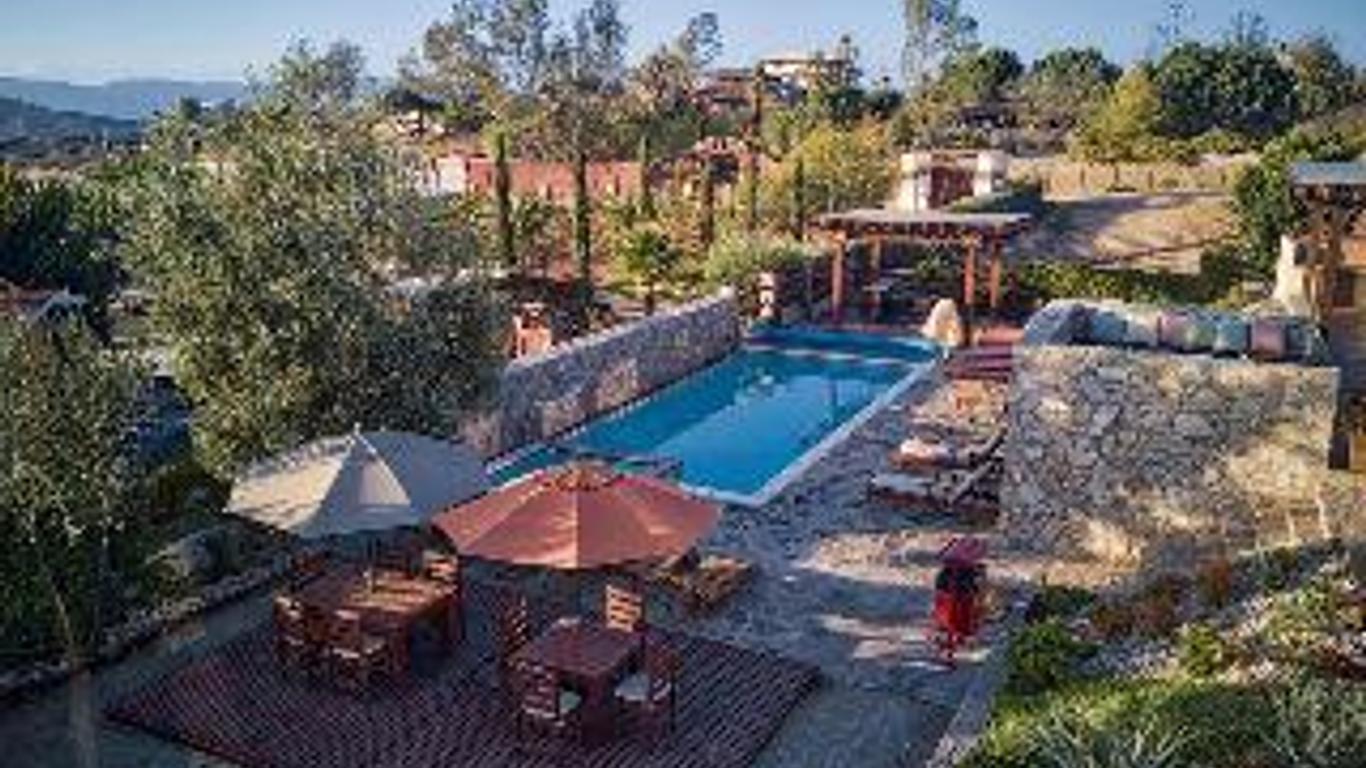 Maglen Tesela Hotel