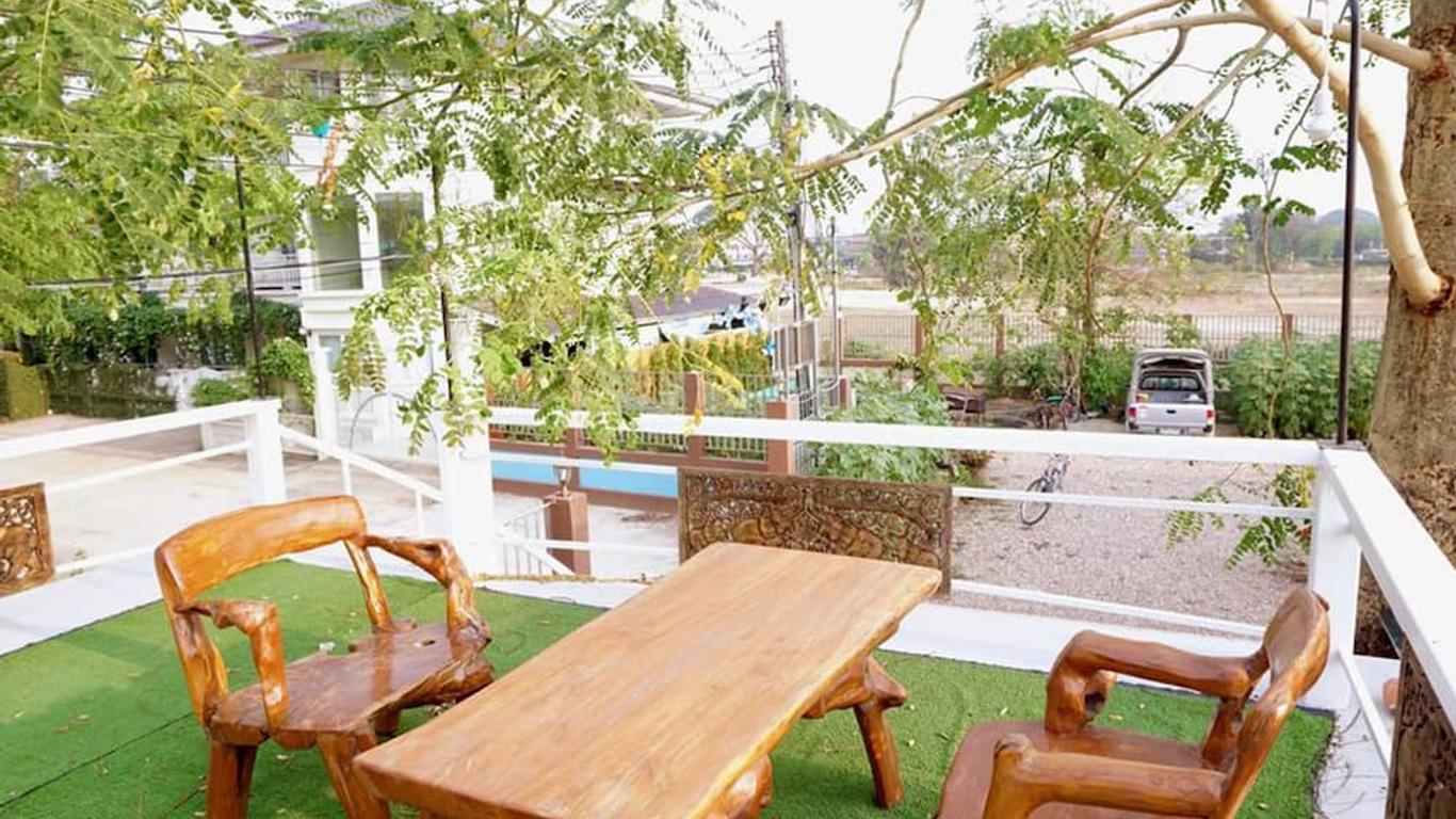 Baan Maesot Plus