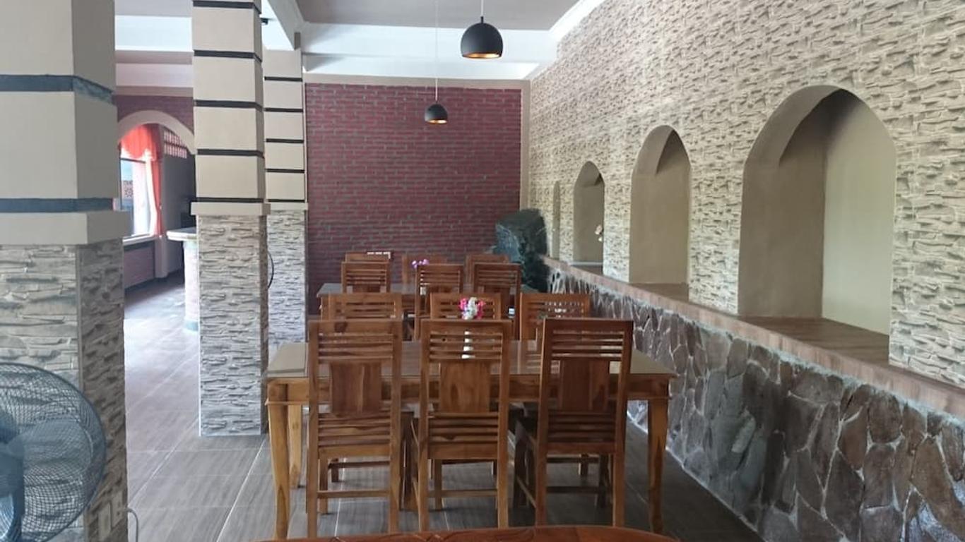 Café Johan Home Stay Senggigi