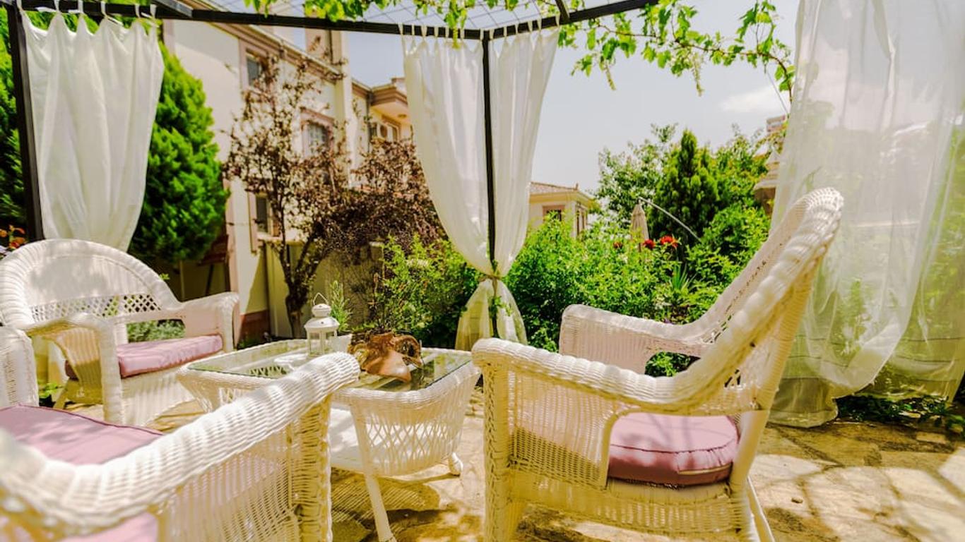 Cunda Esen Otel