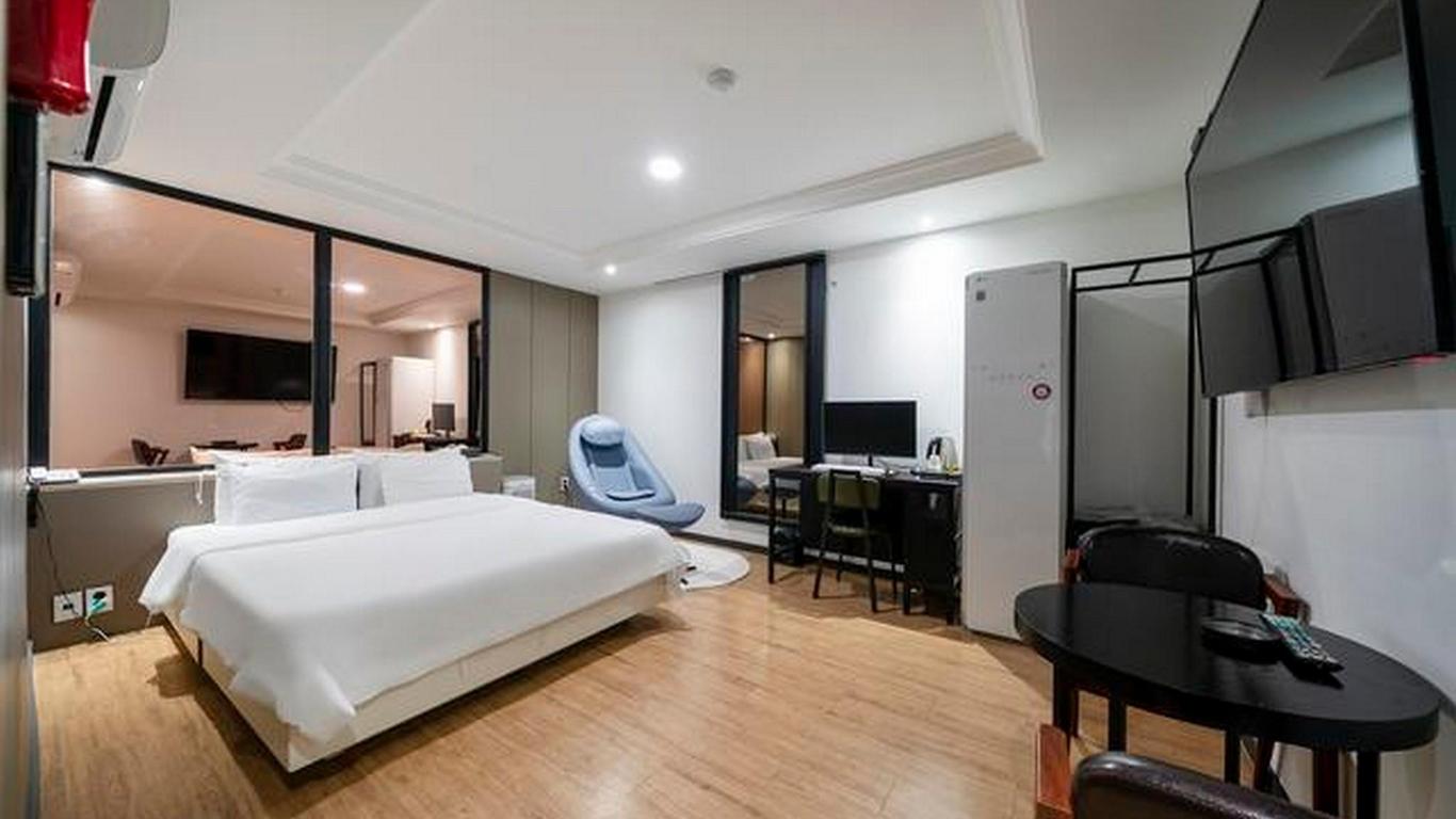 Pyeongtaek Bene Hotel