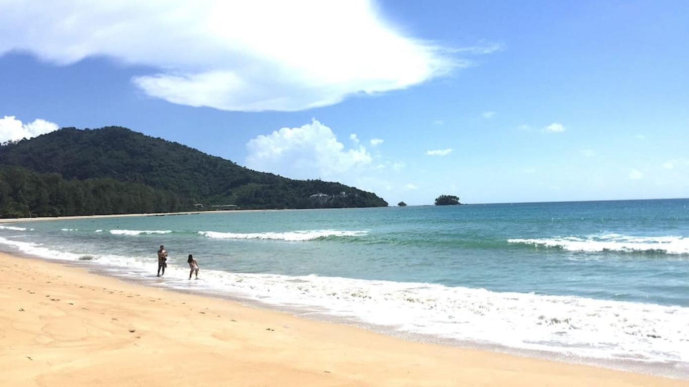 Slowlife Beach