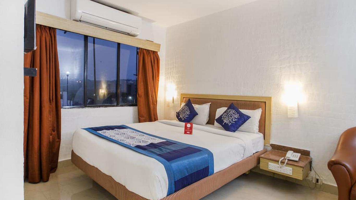 OYO 10209 Hotel Avs Sweet Magic