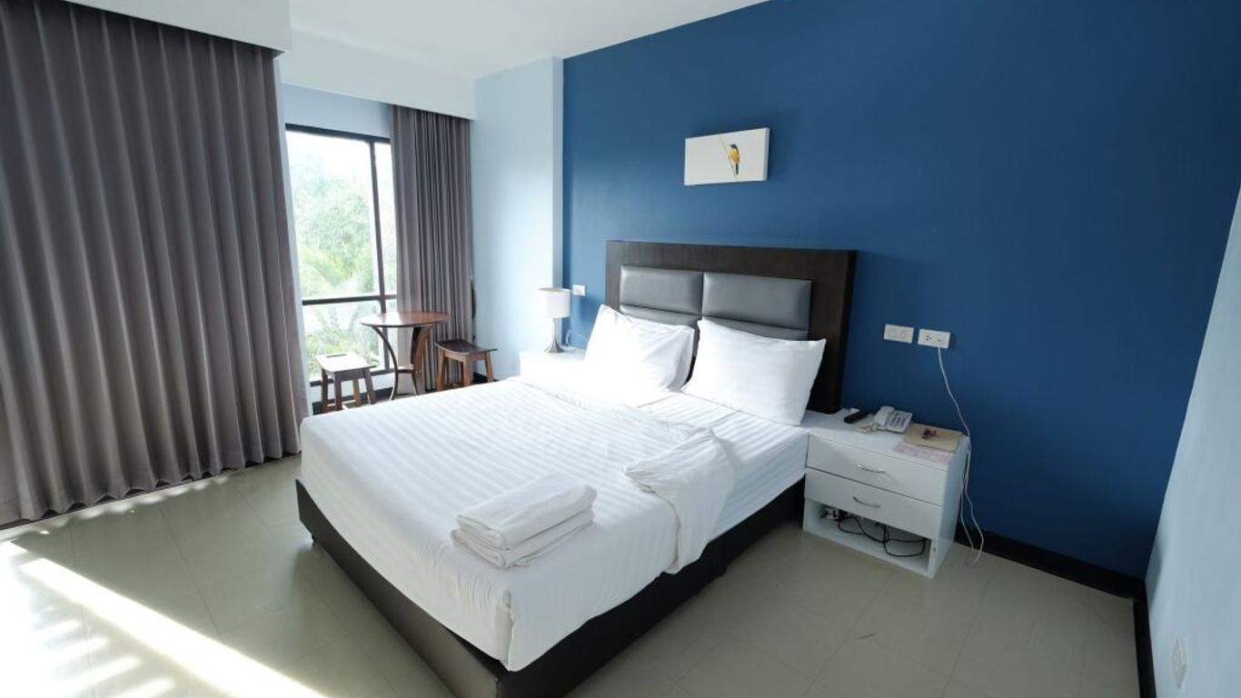 Sixty Six Place Hotel