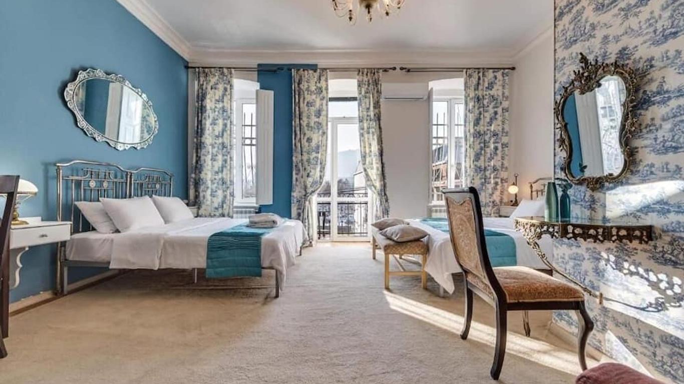 House 52 Boutique Hotel