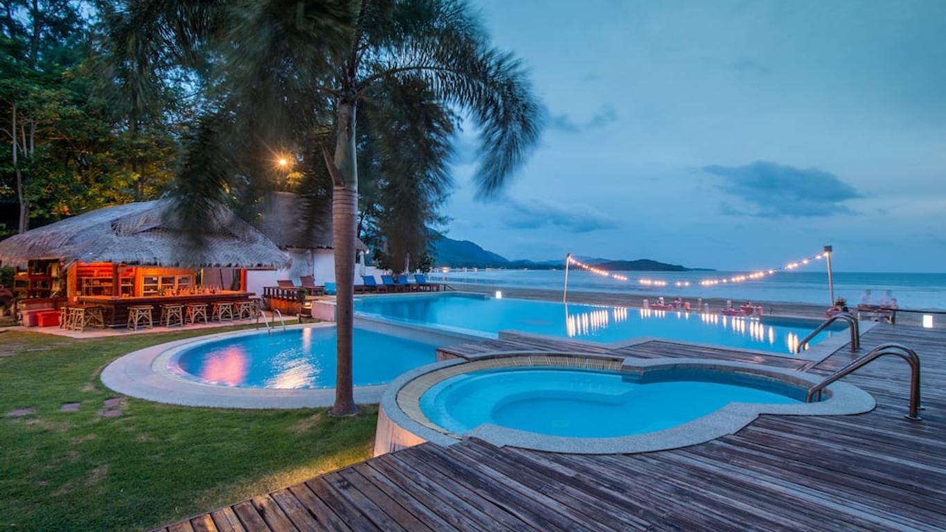 Twin Bay Resort
