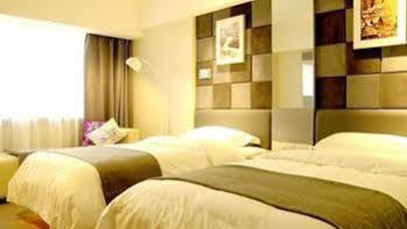 Zhotels (Urumqi People's Square)