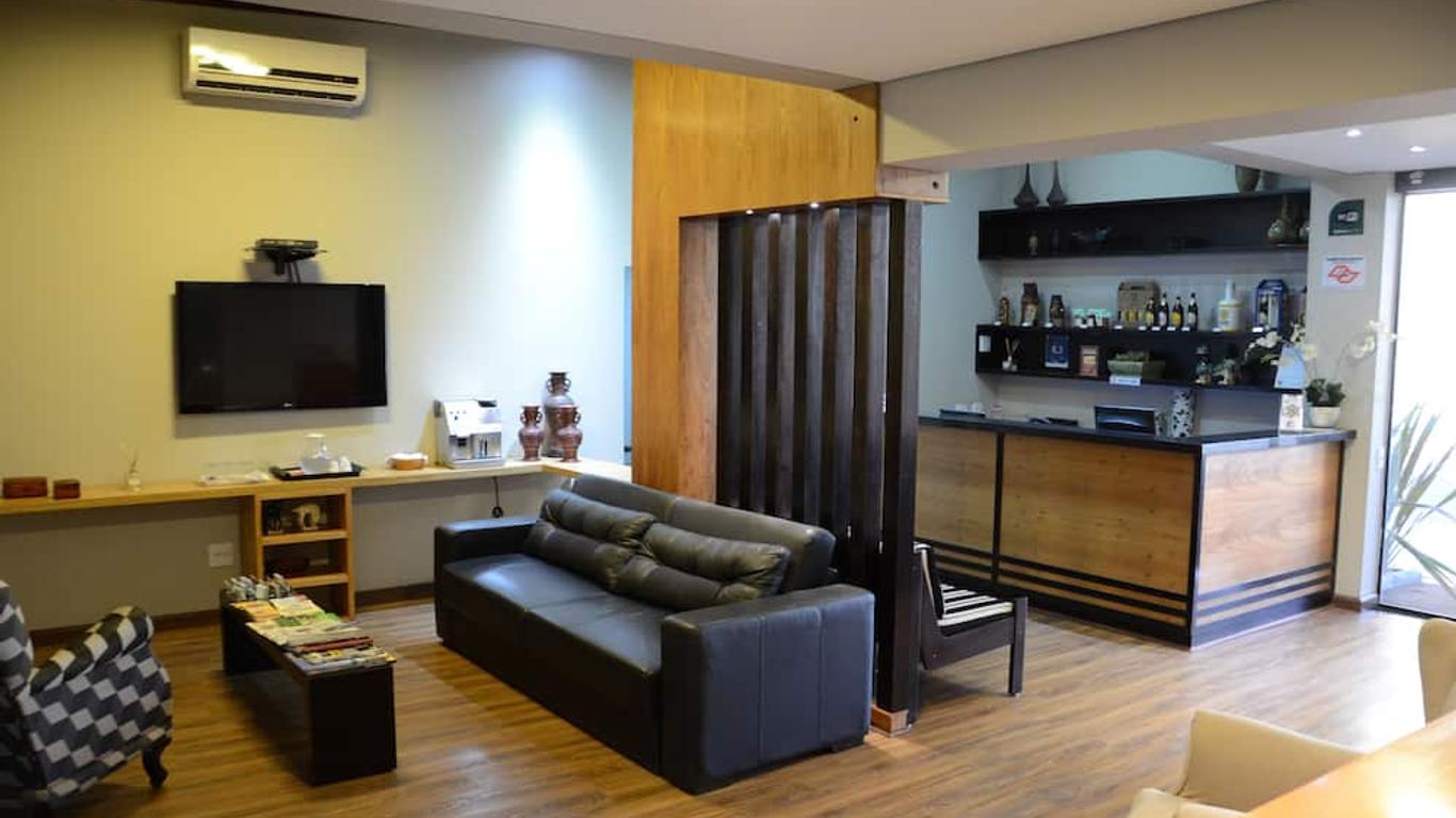 Ideali Hotel