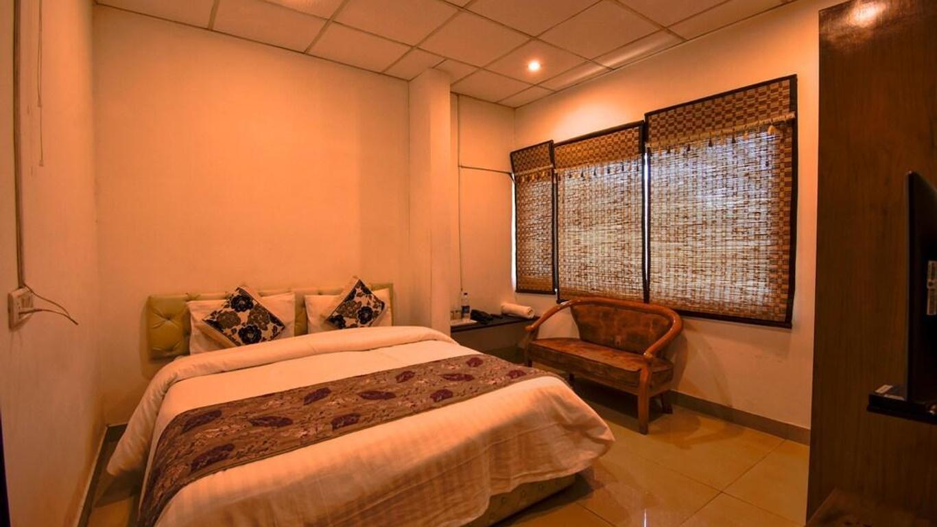 Hotel Happy Valley
