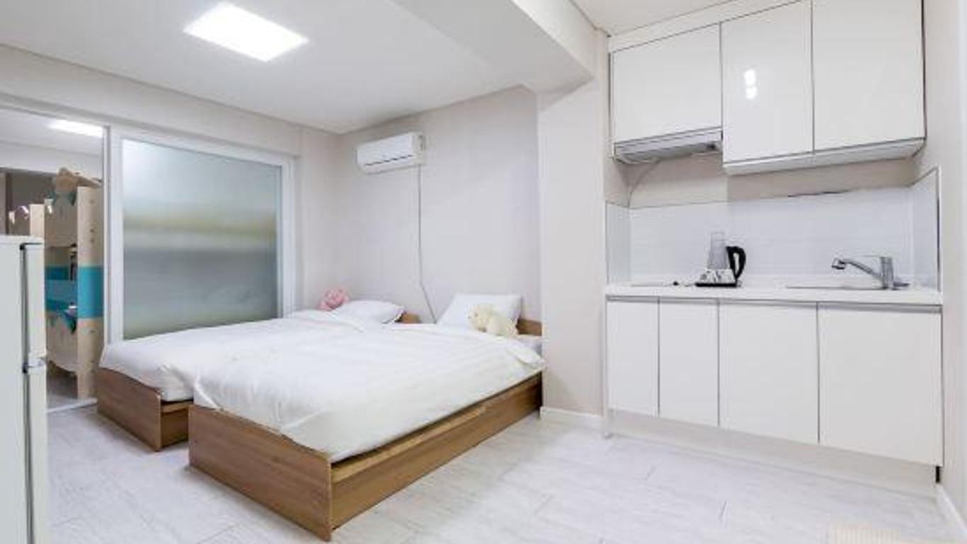 Kstar Stay Residence Hoehyun - Hostel