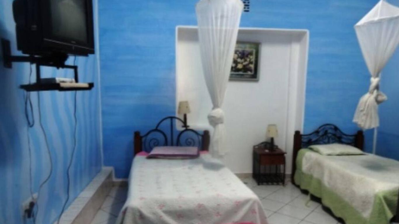 Angaza Guest House