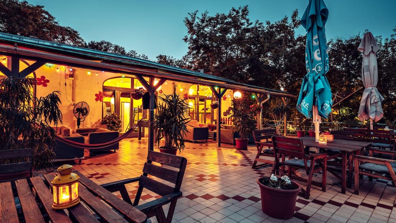Island Hostel Budapest