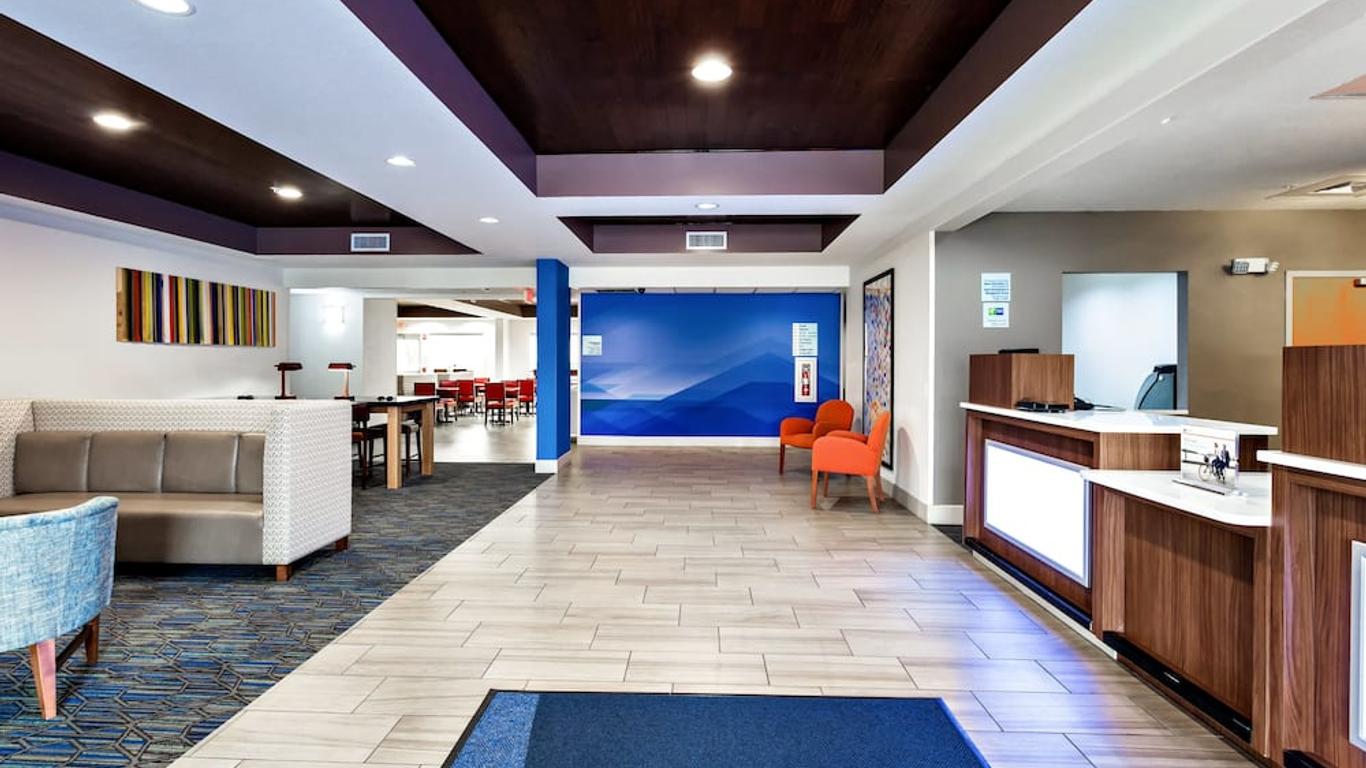 Holiday Inn Express & Suites Inverness-Lecanto