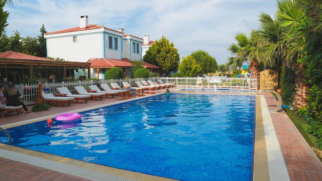 Destina Suit Hotel