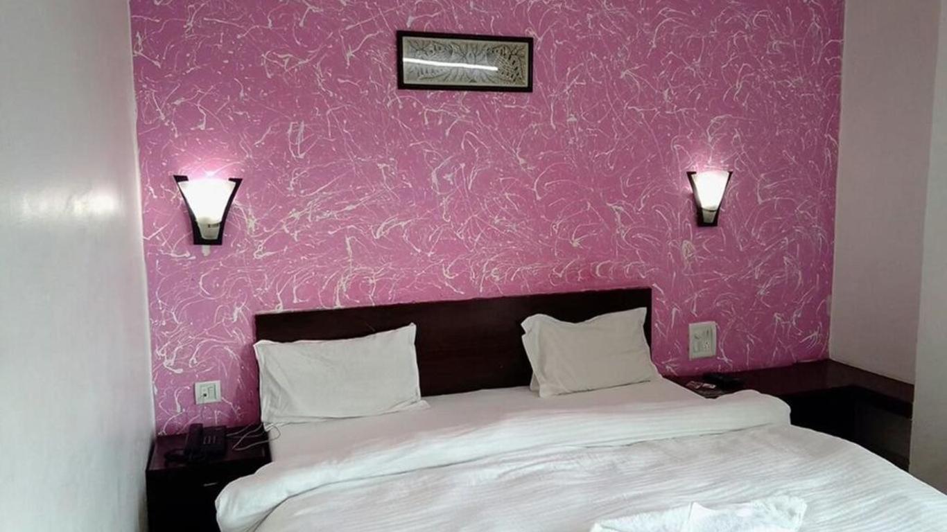 Hotel Navneet Grand