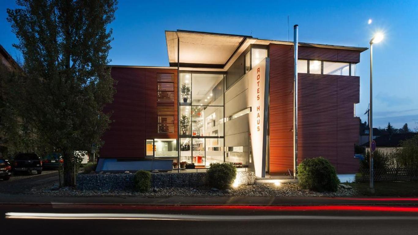 Bed & Breakfast Rotes Haus