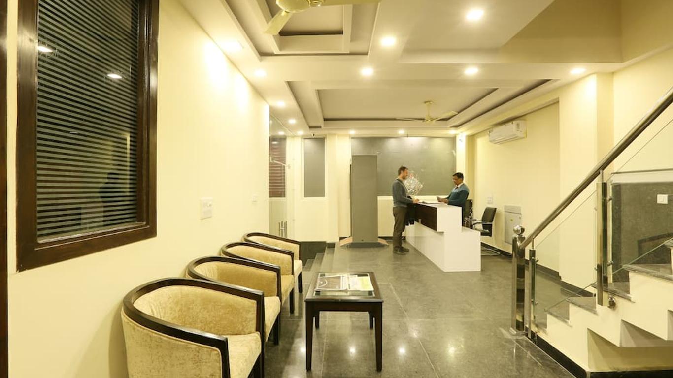 Hotel Capital @ Airport