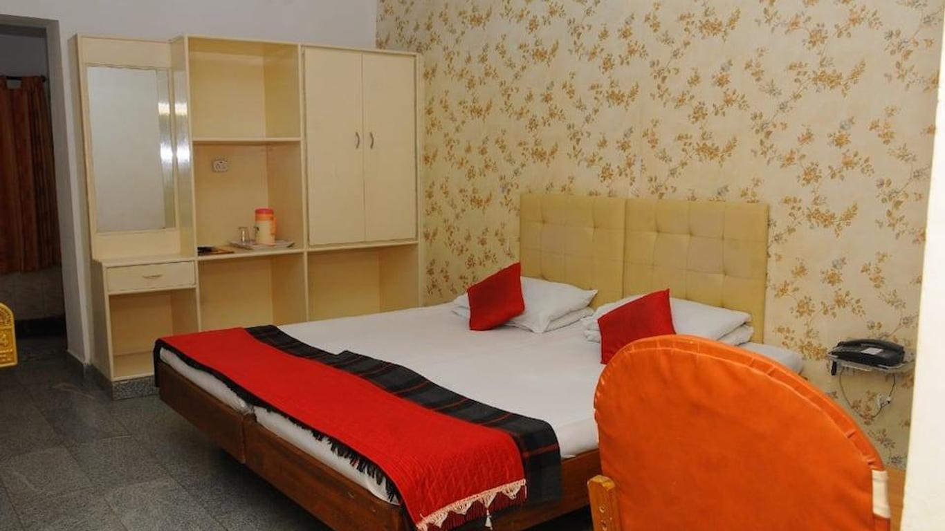 Hotel Sapthagiri Balla