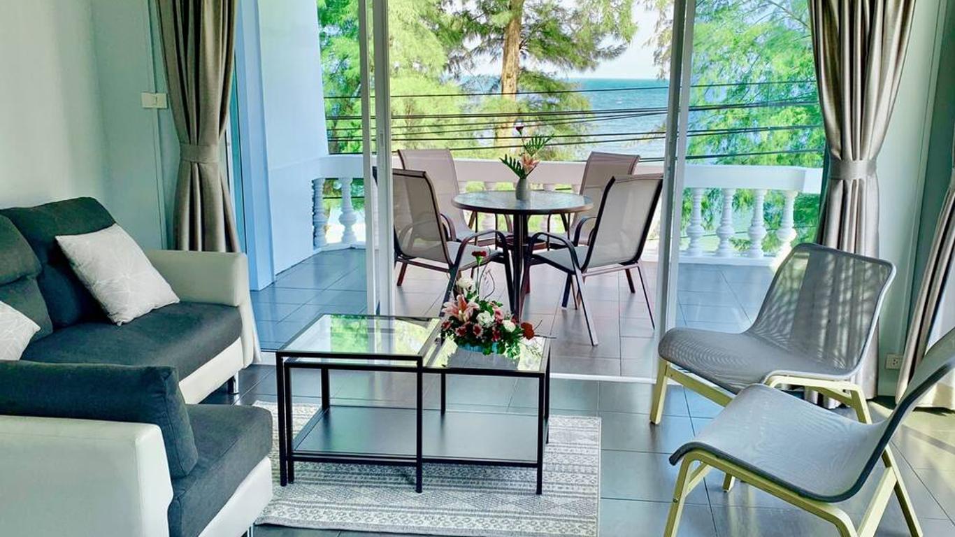 The Beach Cha Am Suites