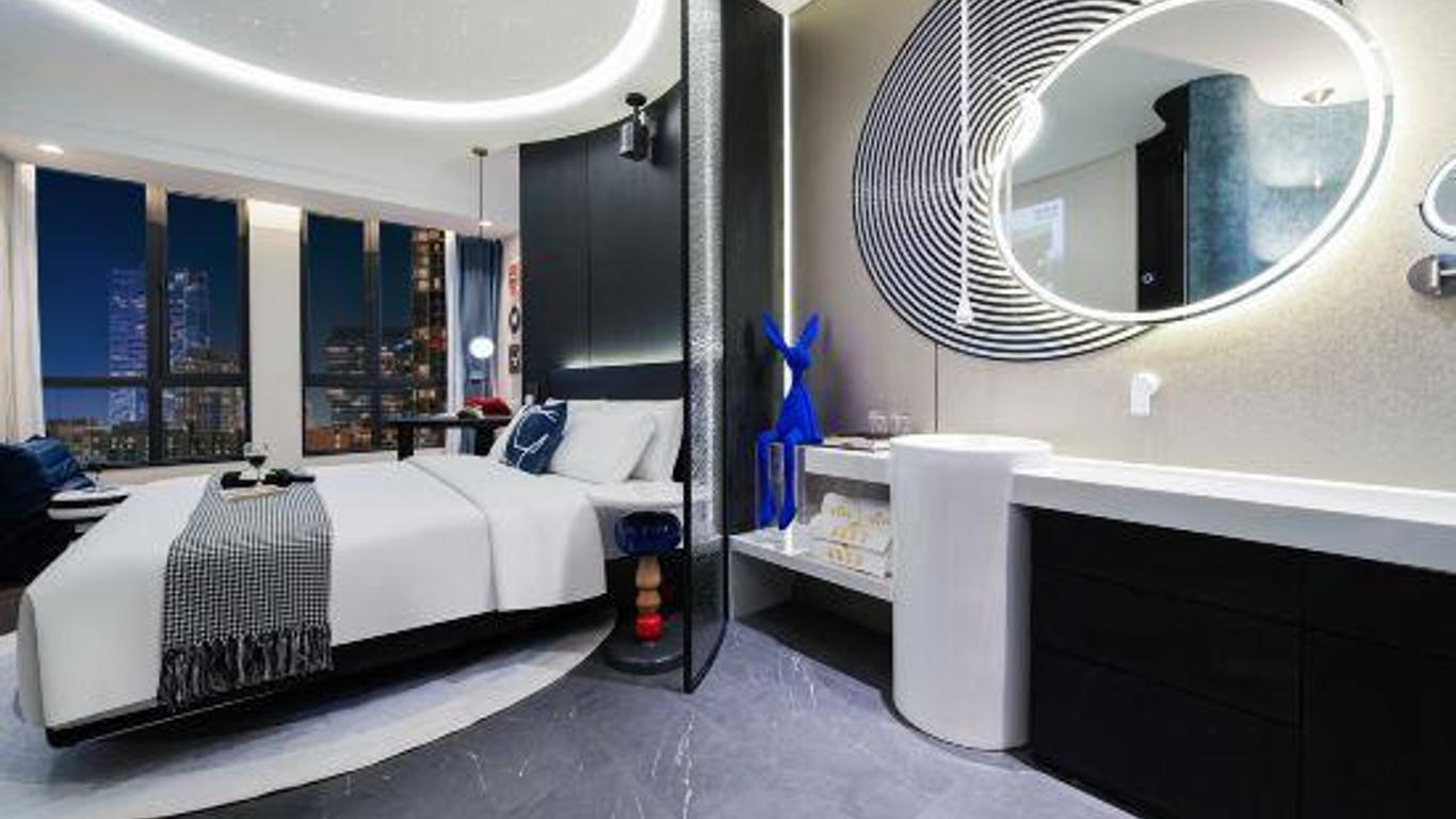 Haodi Hotel (Chongqing Huangnibang Light Rail Station)