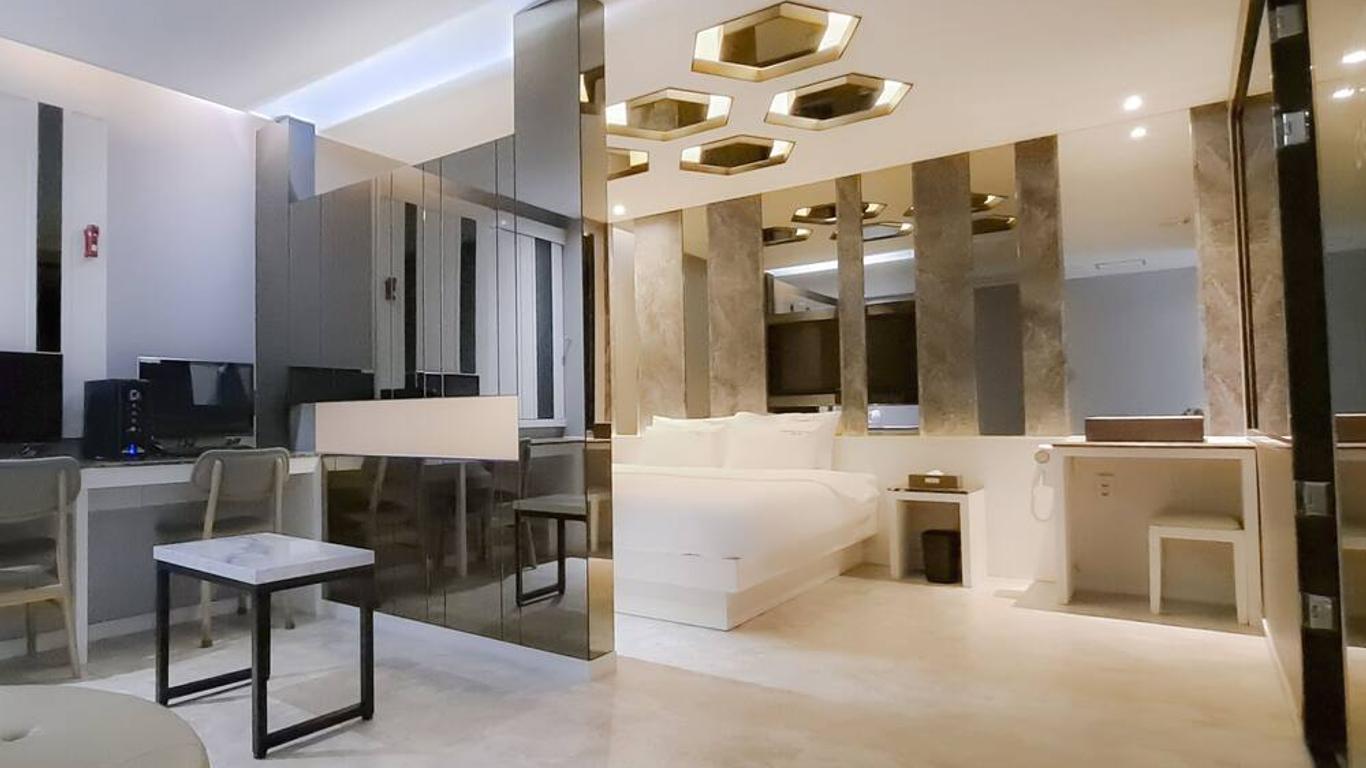 Jangyu To Heaven Hotel(Daecheongdong)