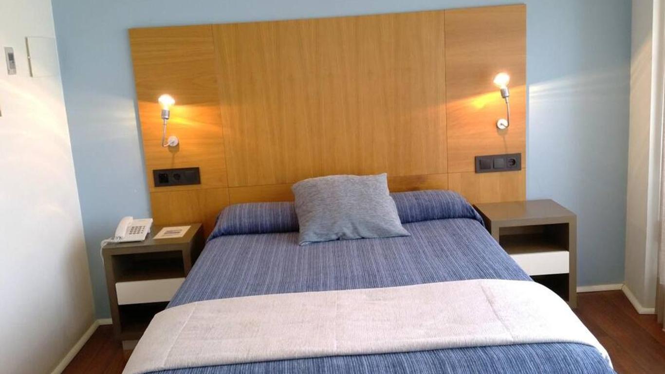 Isla Nova Hotel