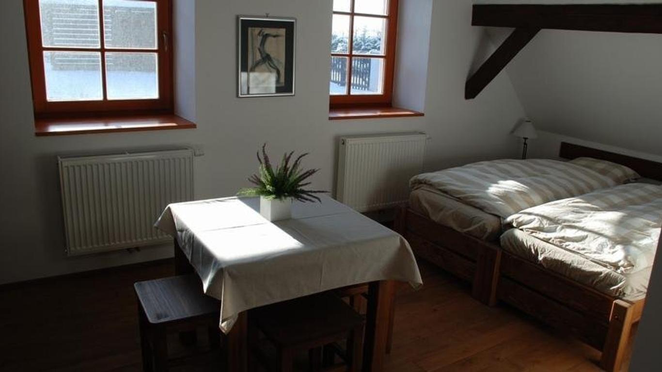 Pension Holetin