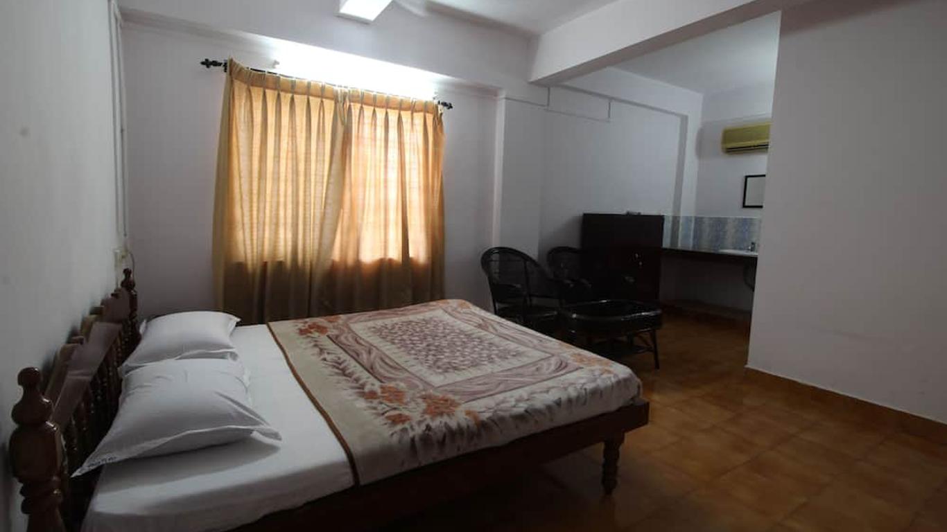 Dubai Hotel & Restaurant Kumarakom