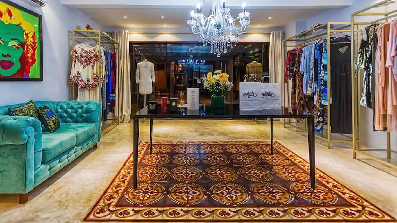 Castelo Pink Boutique Hotel