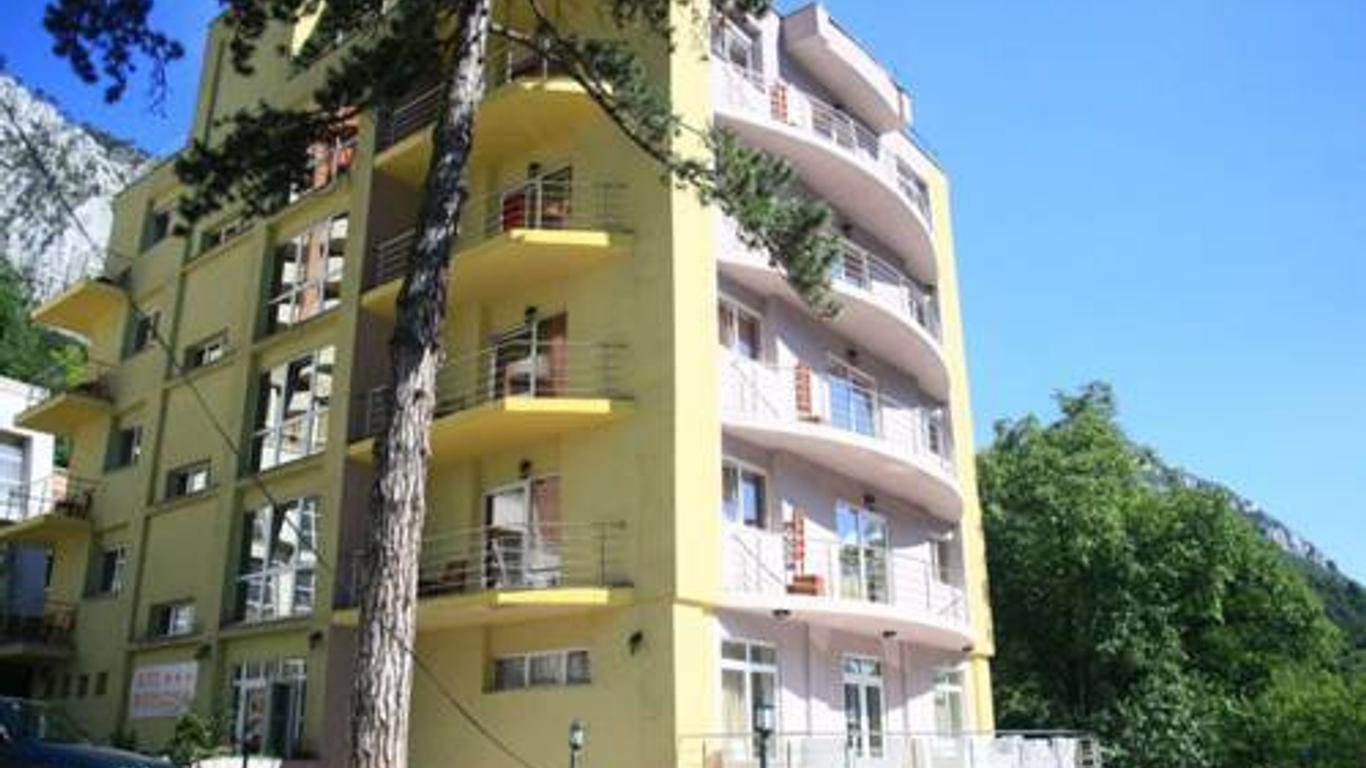 Hotel International