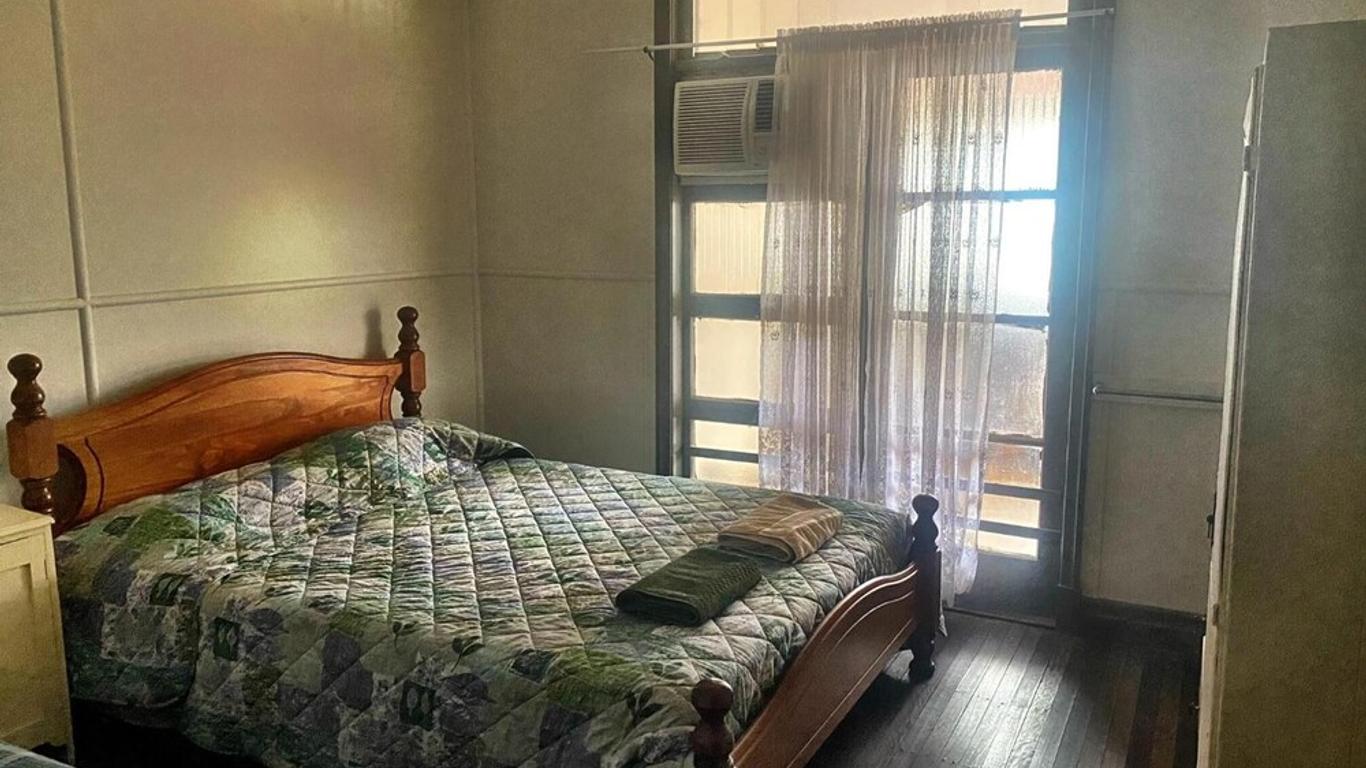 Royal Carrangarra Hotel