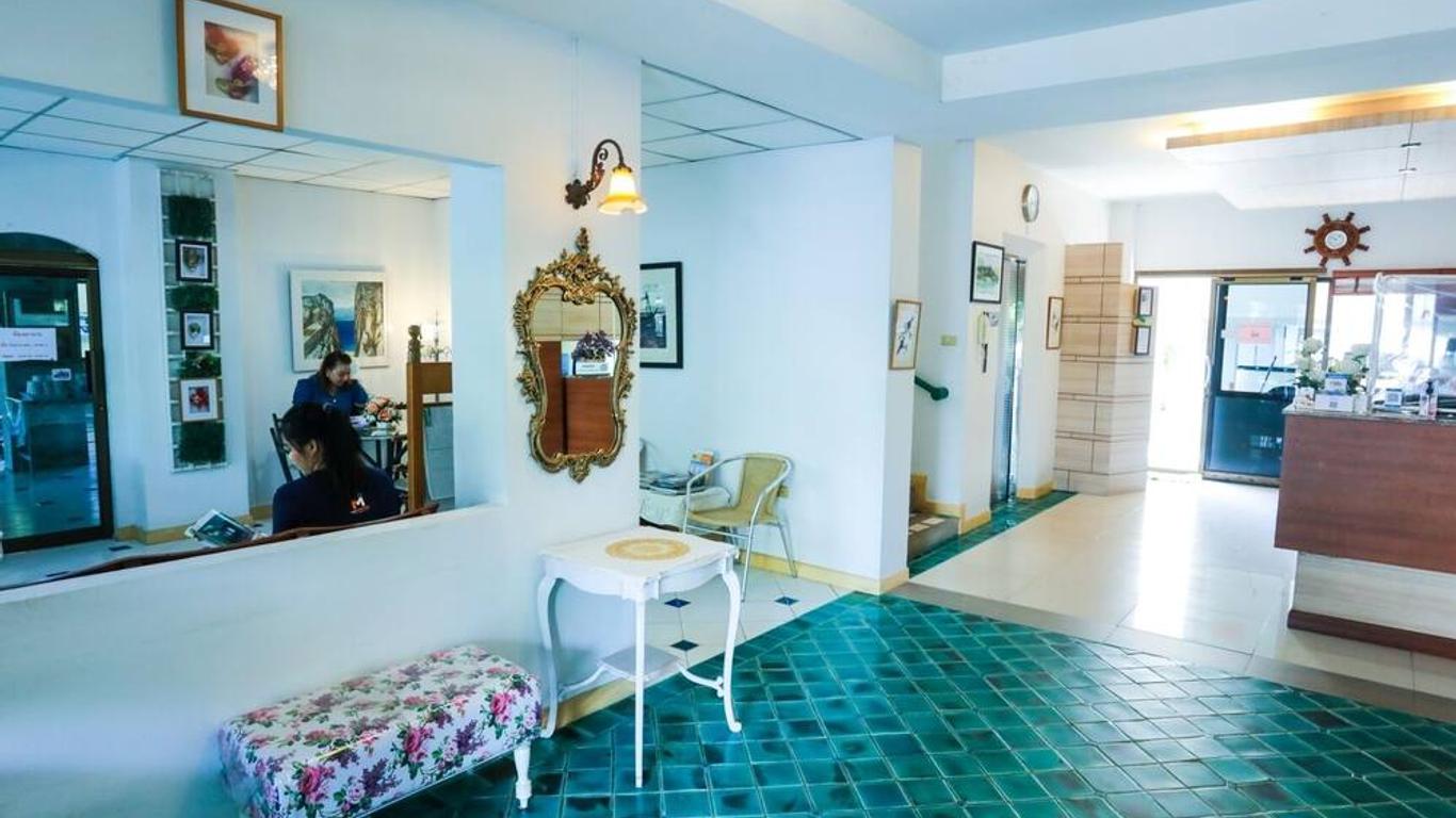 Central Place Hotel