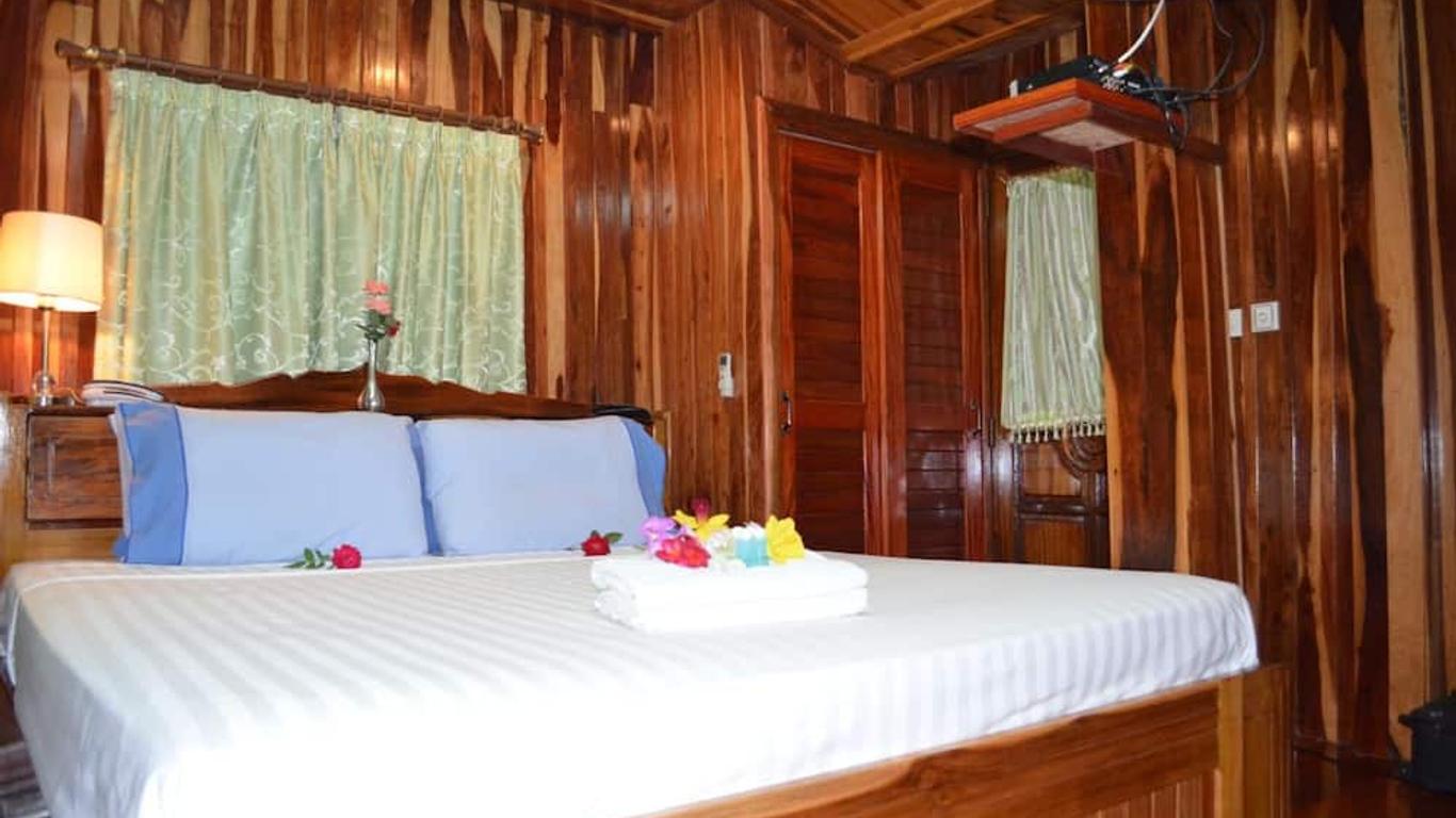 Home Stay Stc Bed And Breakfast