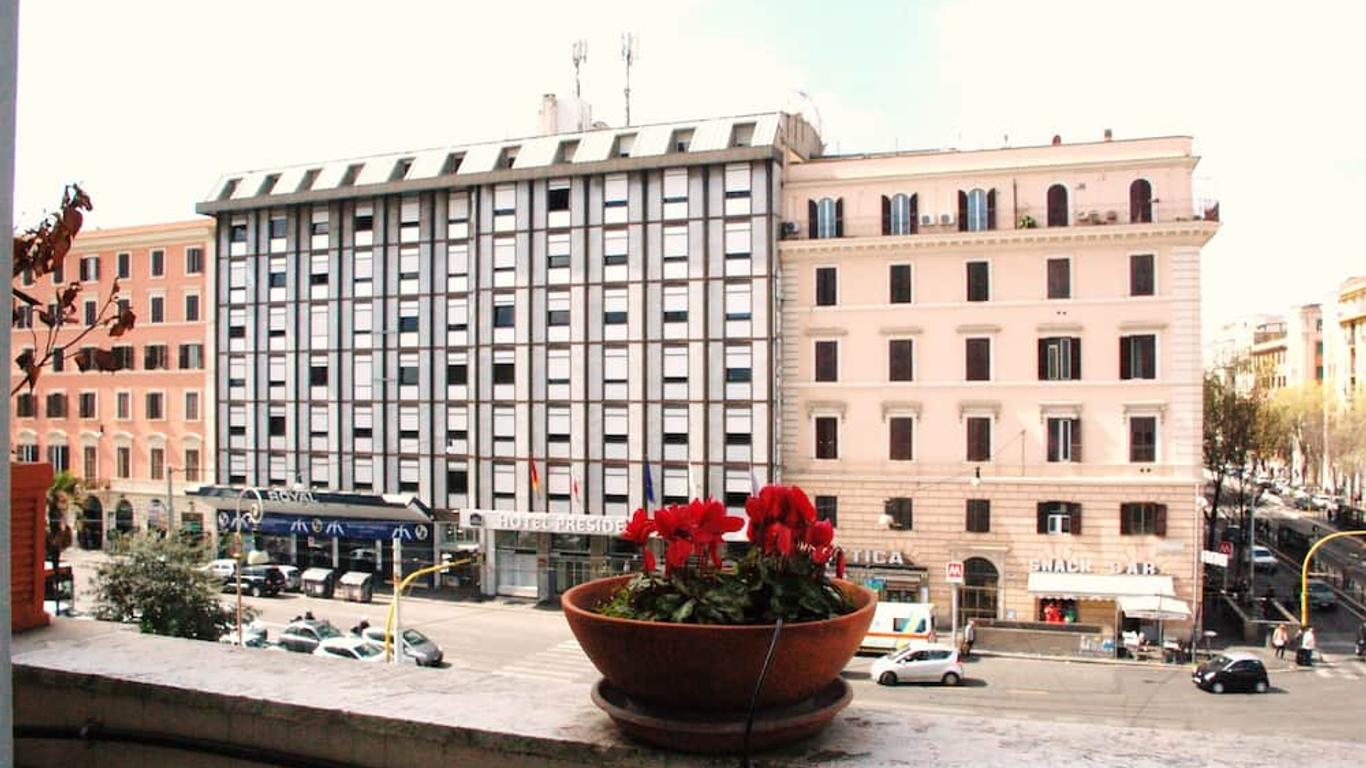 Charme Holidays Colosseum