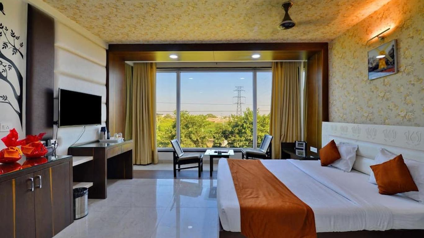 OYO 2146 Hotel Tilak